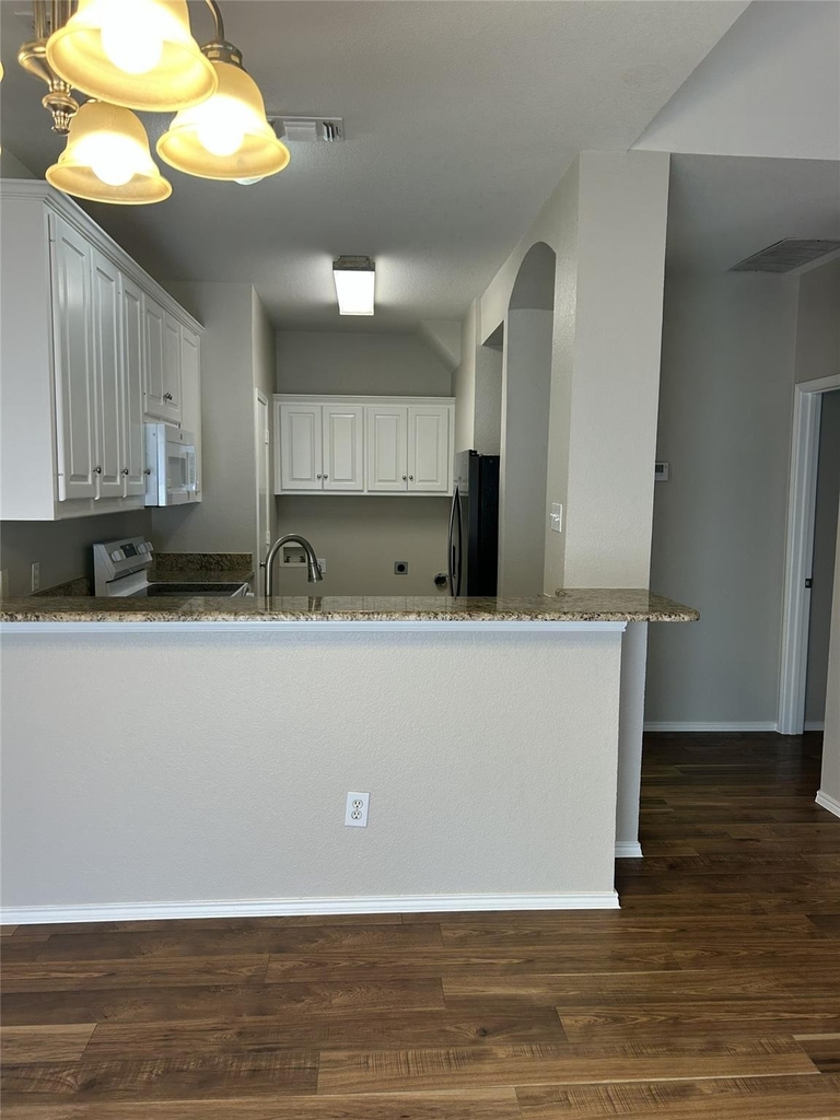 1905 Nest Place - Photo 2
