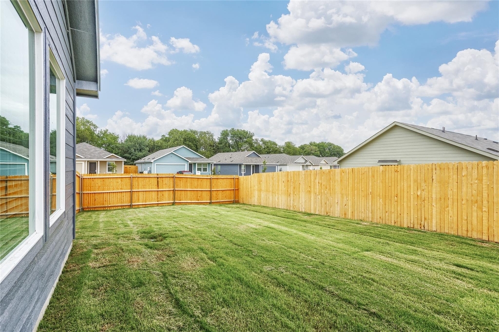 727 Ginkgo Way - Photo 13