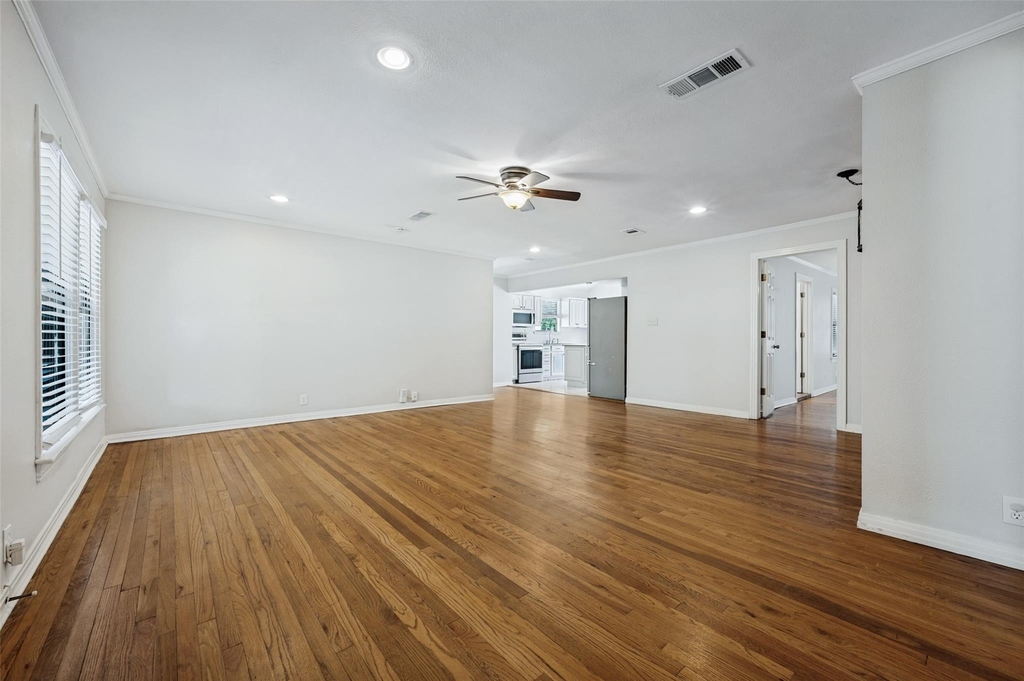 4328 Delmar Avenue - Photo 2