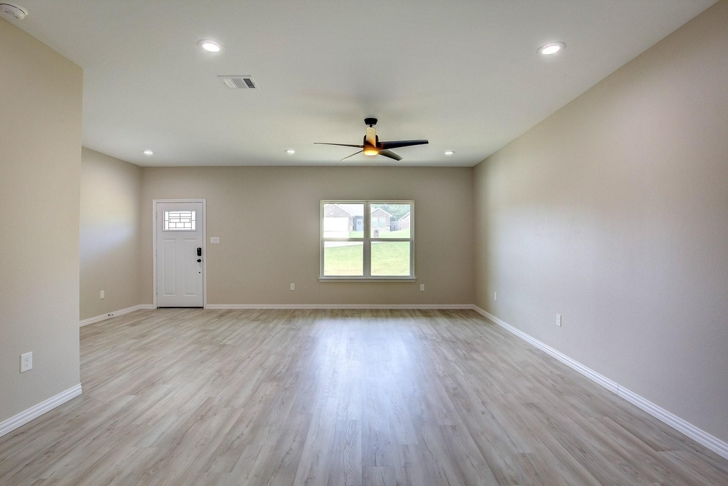 5116 Bonnell Avenue - Photo 4