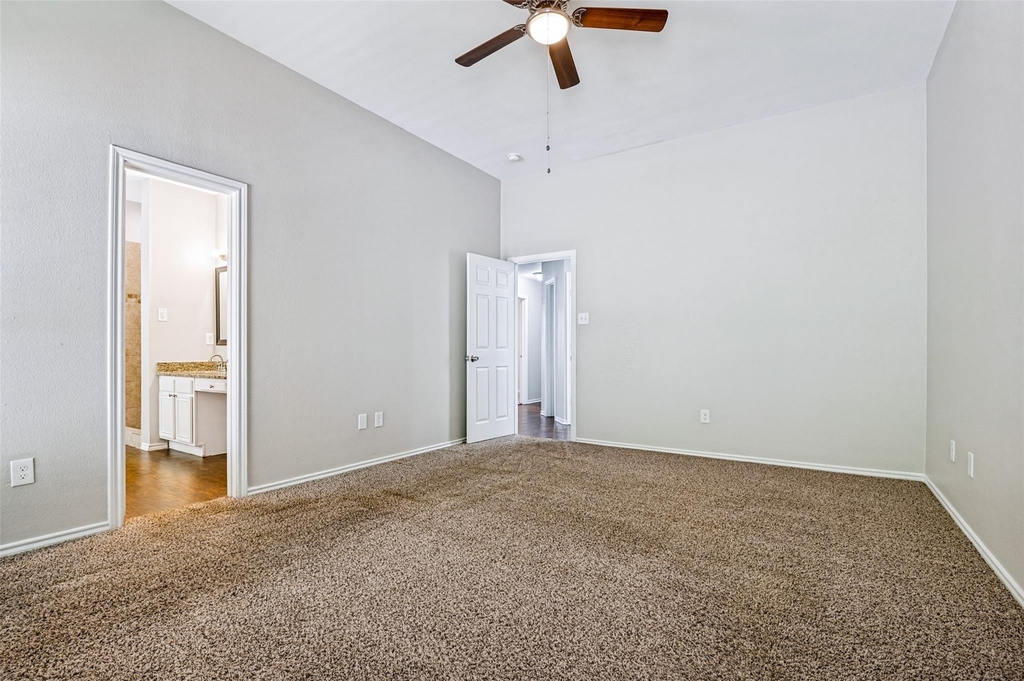 517 Saddlebrook Drive - Photo 18