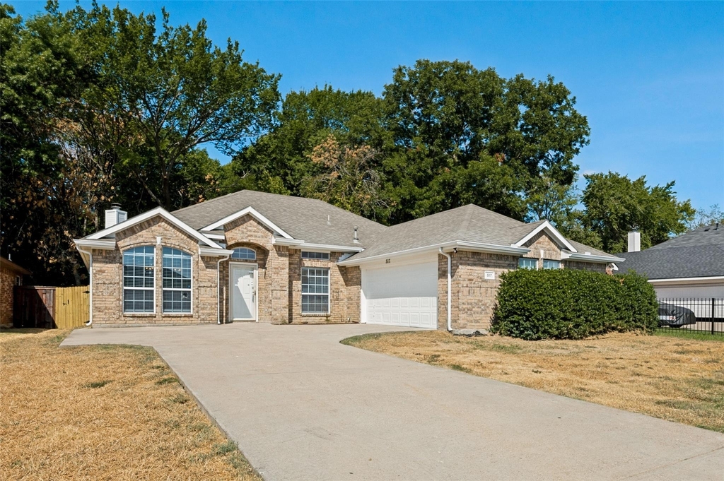 517 Saddlebrook Drive - Photo 1