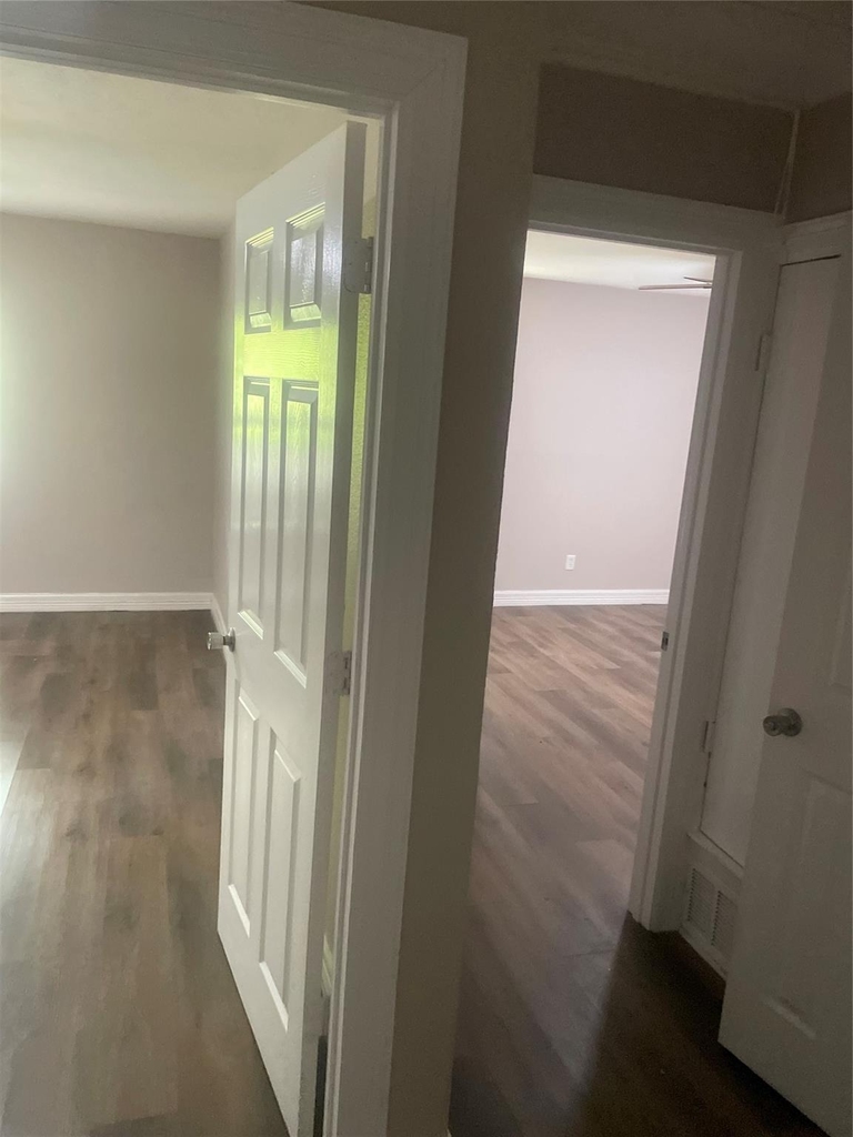904 Spring Valley Plaza - Photo 10