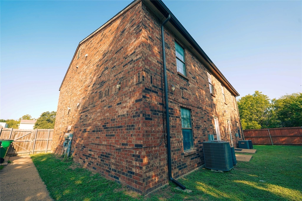 104 N Heights Drive - Photo 19