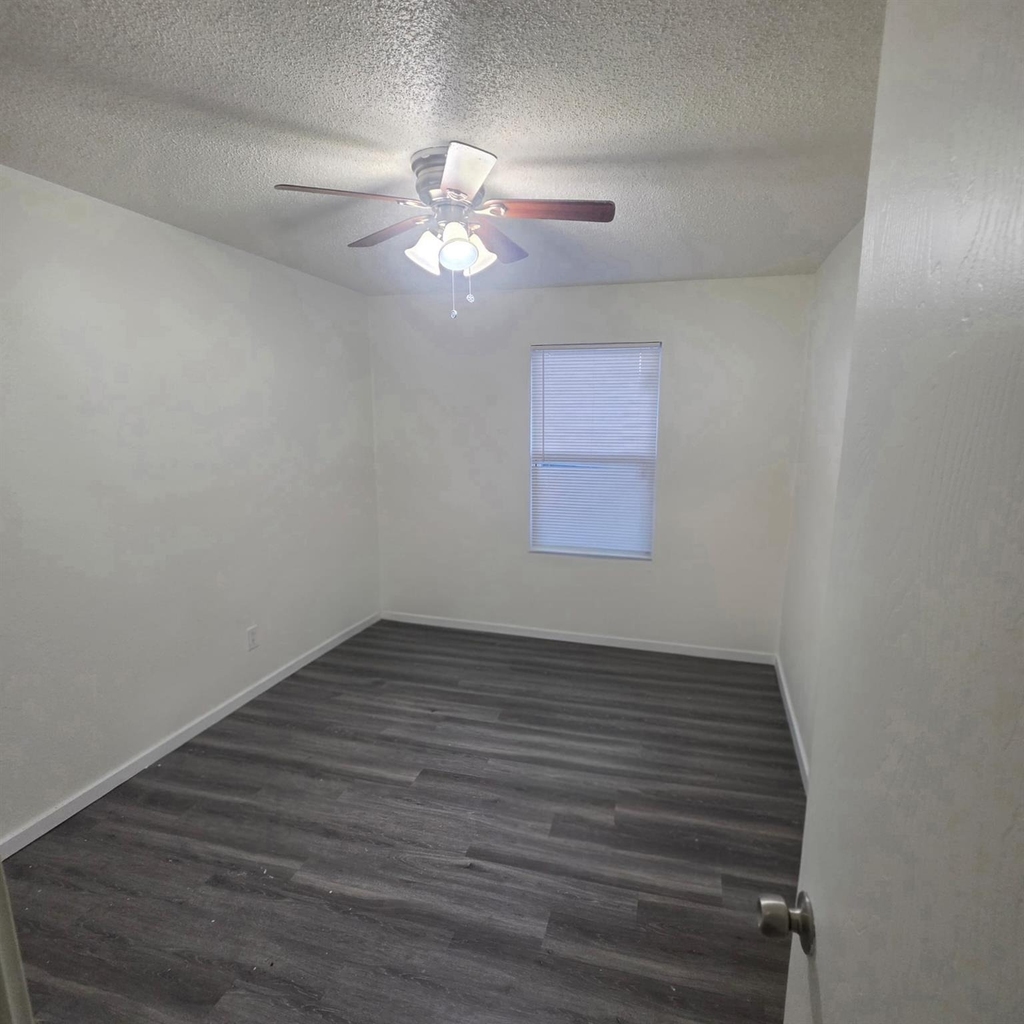 104 N Heights Drive - Photo 9