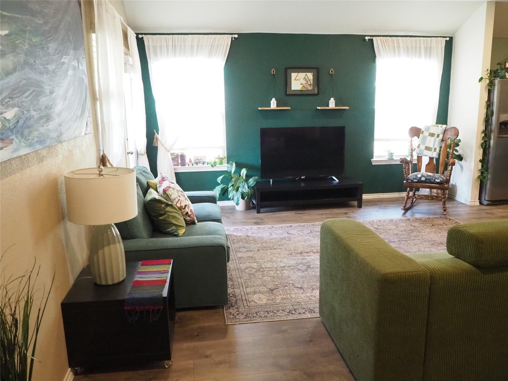 401 Wilson Way - Photo 10