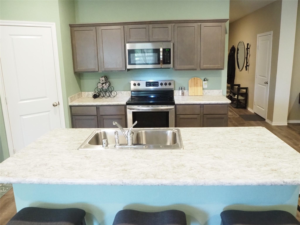 401 Wilson Way - Photo 7
