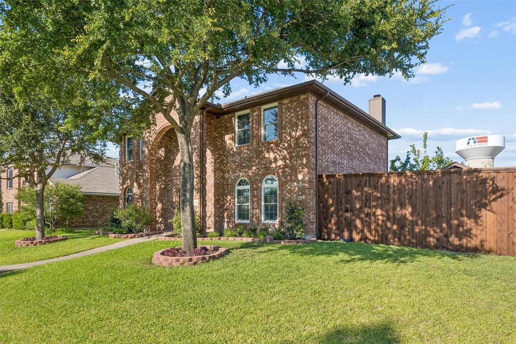 753 Summerfield Drive - Photo 6