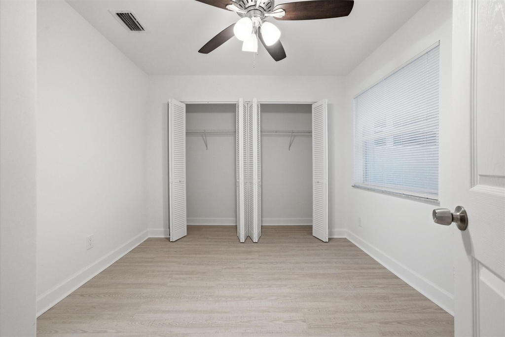 428 Grove Isle Circle - Photo 16