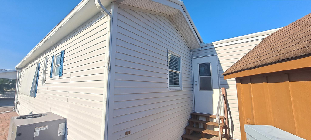 5362 Se 65th Avenue - Photo 19