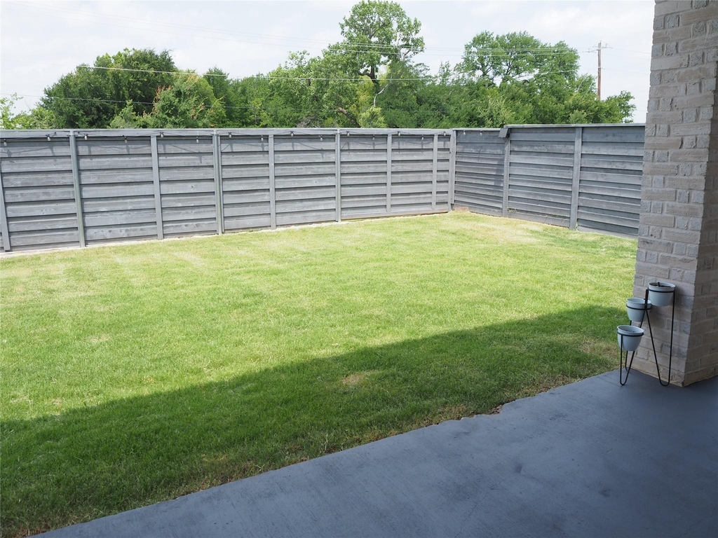 5009 Shadetree Street - Photo 38