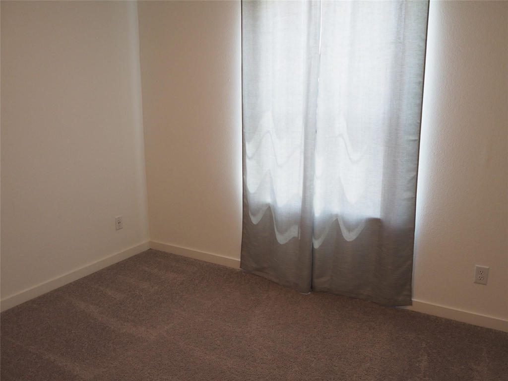 5009 Shadetree Street - Photo 35