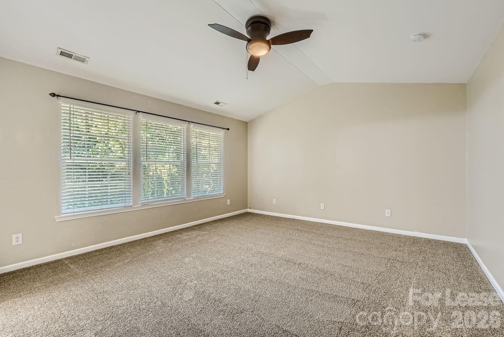 8631 Challenger Drive - Photo 9