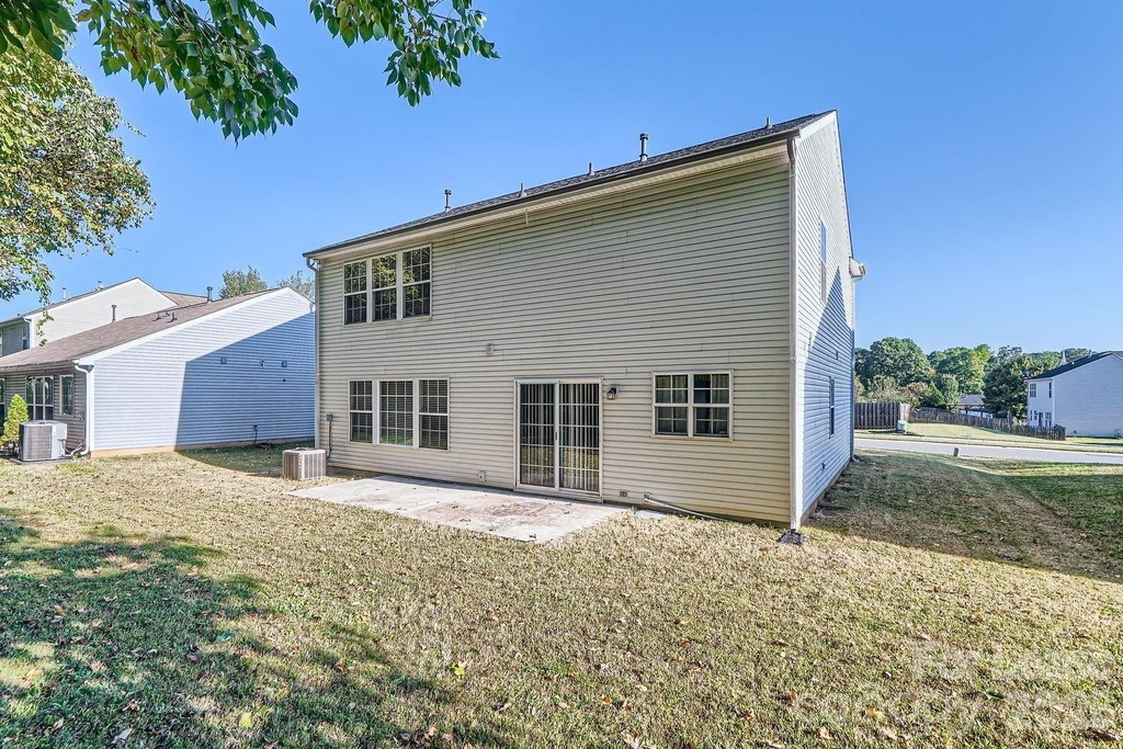 8631 Challenger Drive - Photo 18