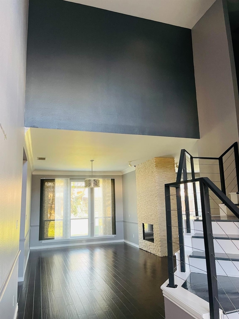 1214 Glenbury Court - Photo 2