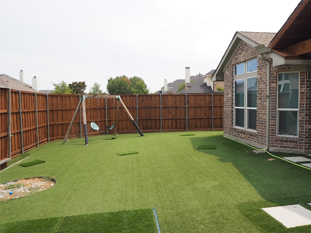 14012 Badger Creek Drive - Photo 4