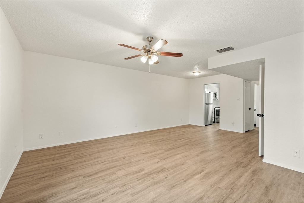 7700 Chapin Road - Photo 6