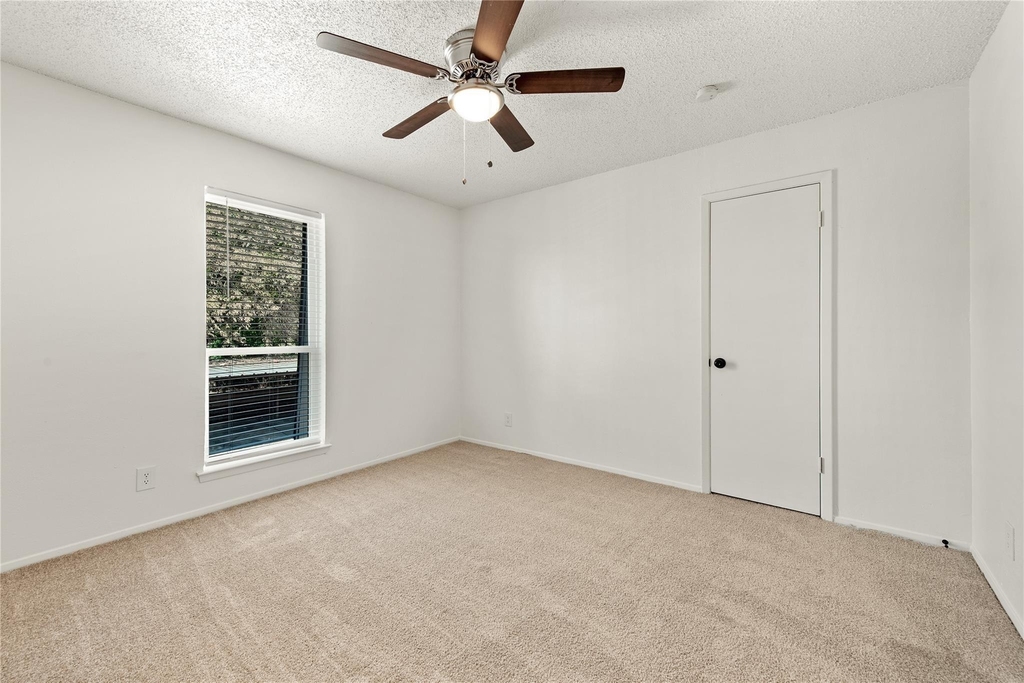 7700 Chapin Road - Photo 9