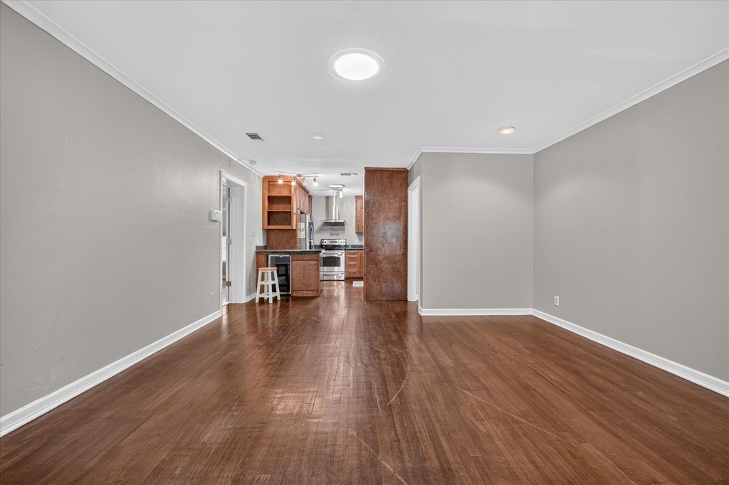 4216 Donnelly Avenue - Photo 10