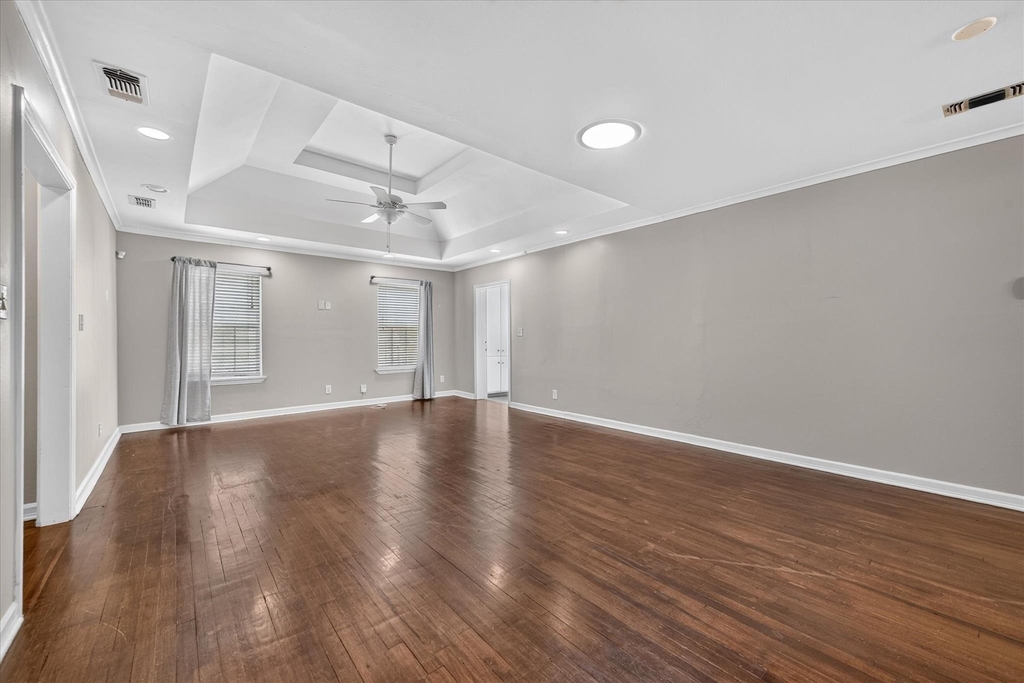 4216 Donnelly Avenue - Photo 6