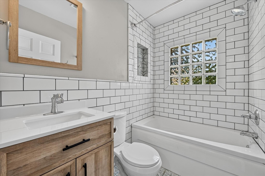 4216 Donnelly Avenue - Photo 27