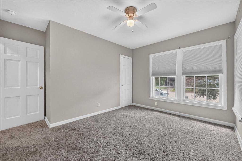 4216 Donnelly Avenue - Photo 26