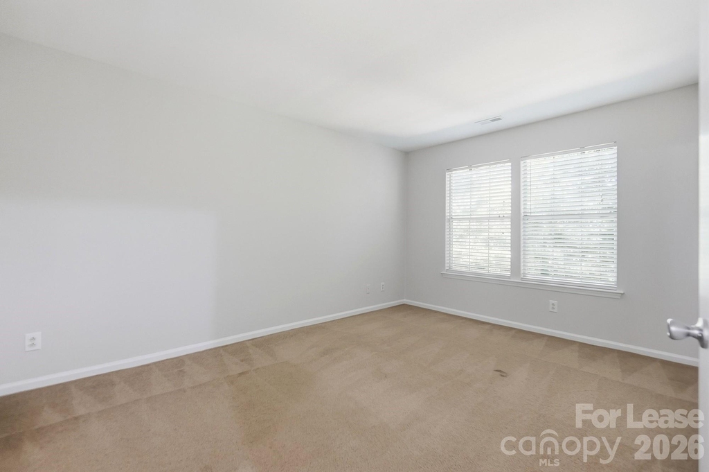 6000 Gray Gate Lane - Photo 16