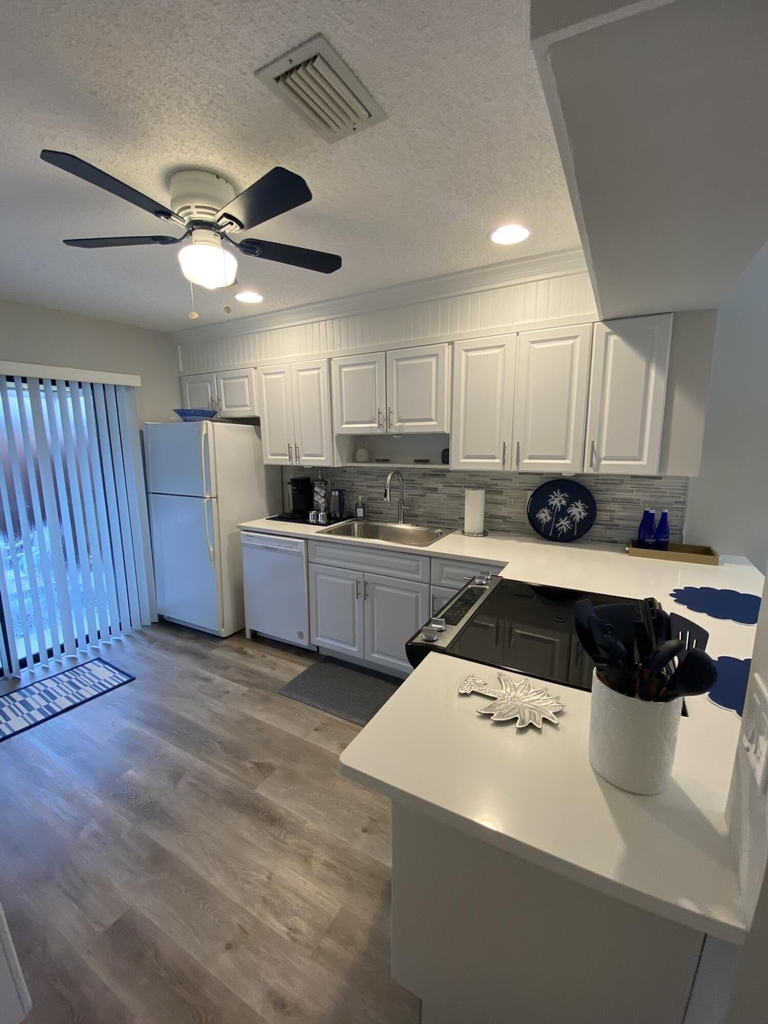 8075 Se Villa Circle - Photo 19