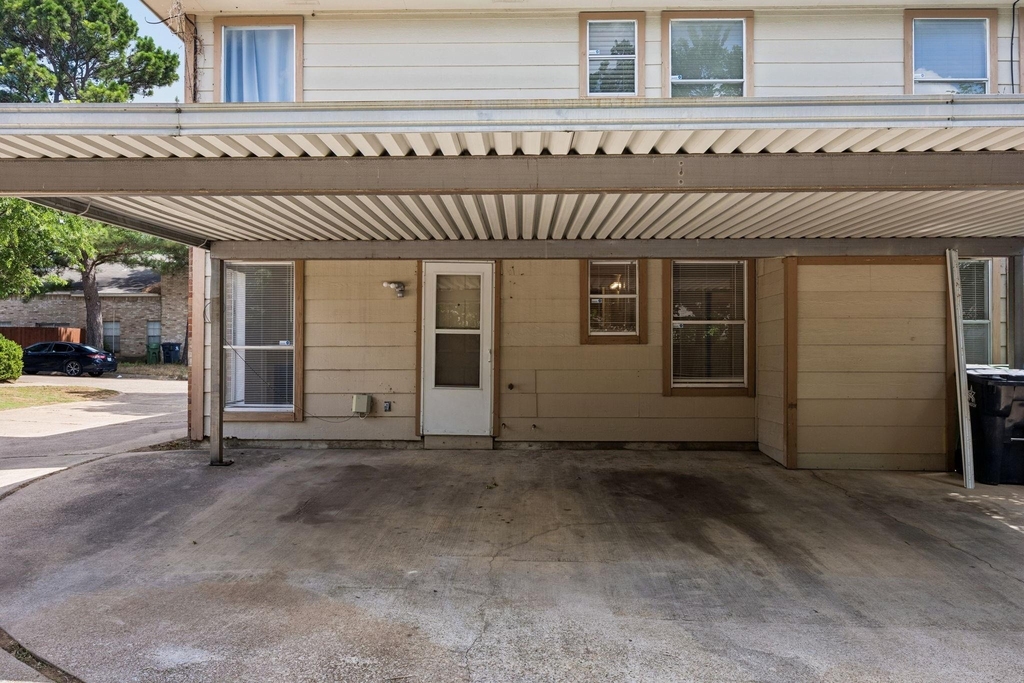 2005 Minnie Drive - Photo 1