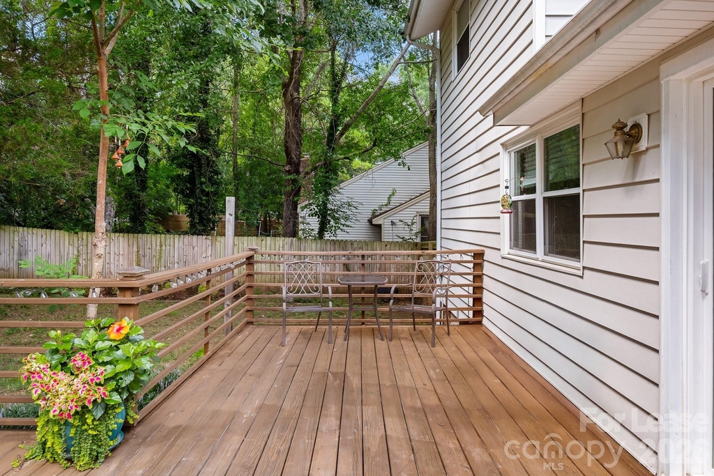 8211 Park Vista Circle - Photo 22