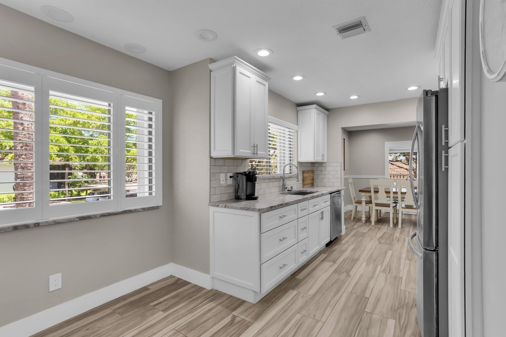 60 Pelican Pointe Drive - Photo 18