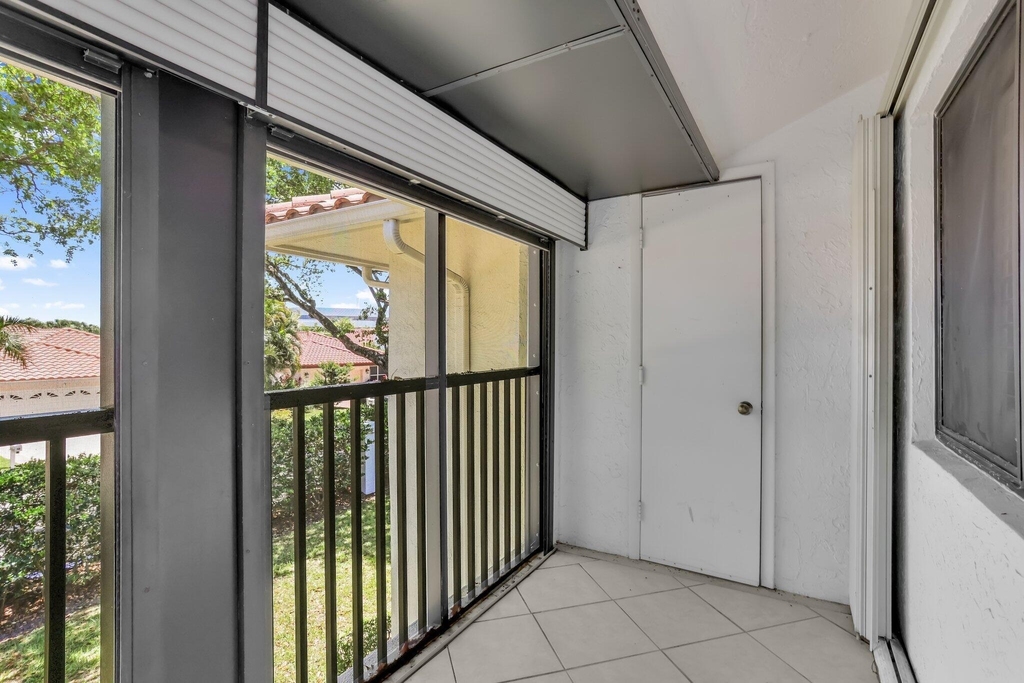 60 Pelican Pointe Drive - Photo 14