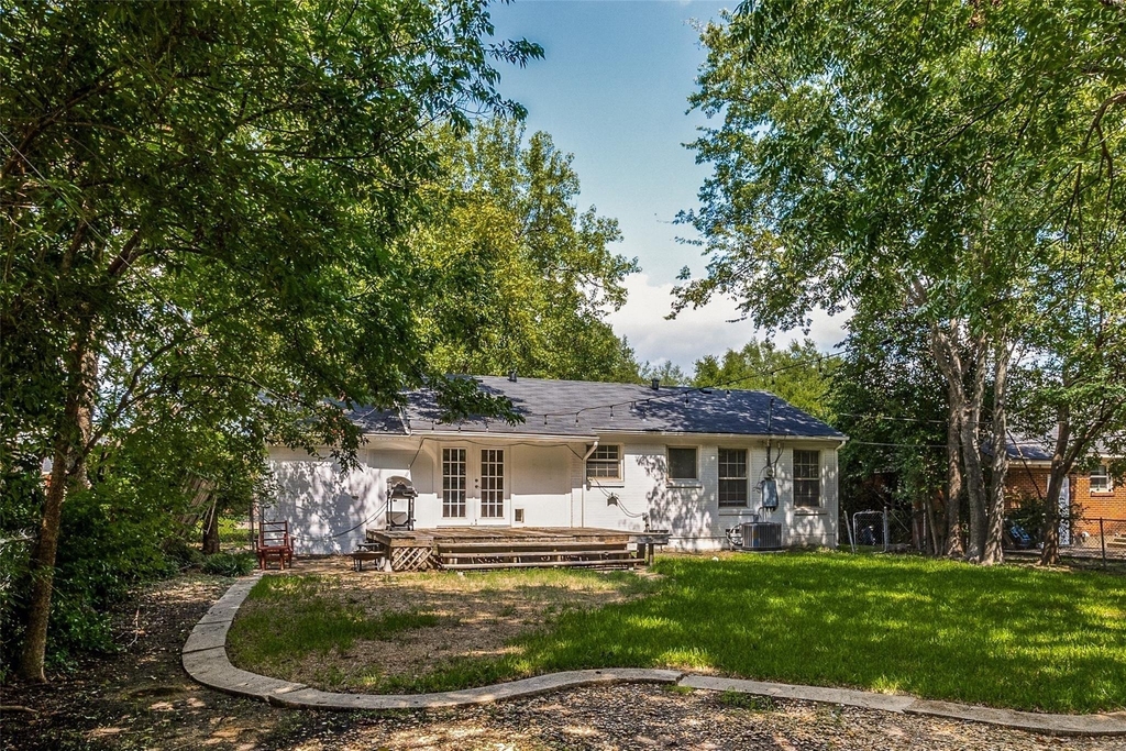 541 Parkhurst Drive - Photo 18