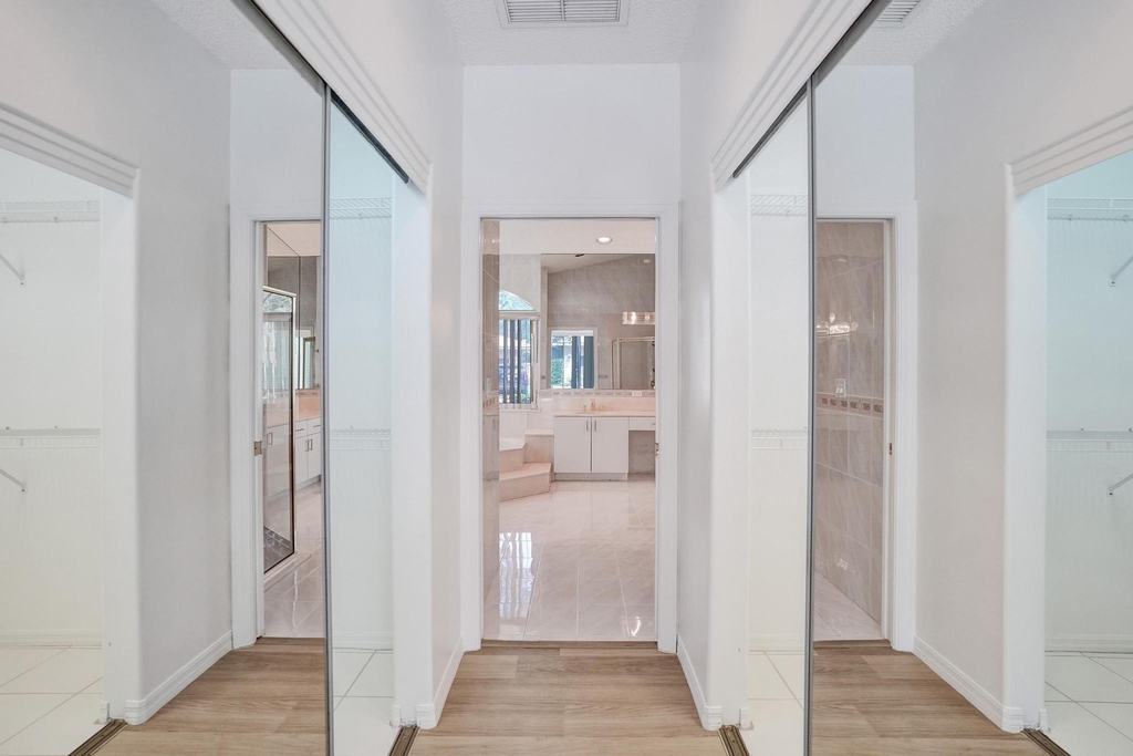 11340 Lakeshore Drive - Photo 30