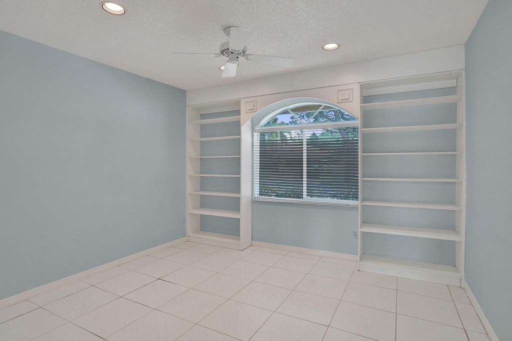 11340 Lakeshore Drive - Photo 36
