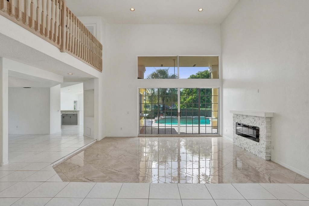 11340 Lakeshore Drive - Photo 4