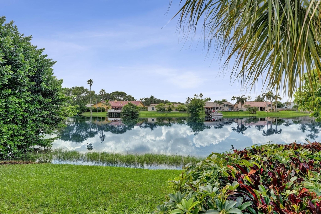 11340 Lakeshore Drive - Photo 53
