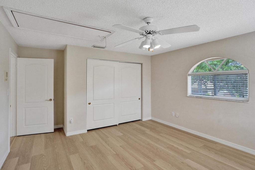 11340 Lakeshore Drive - Photo 45