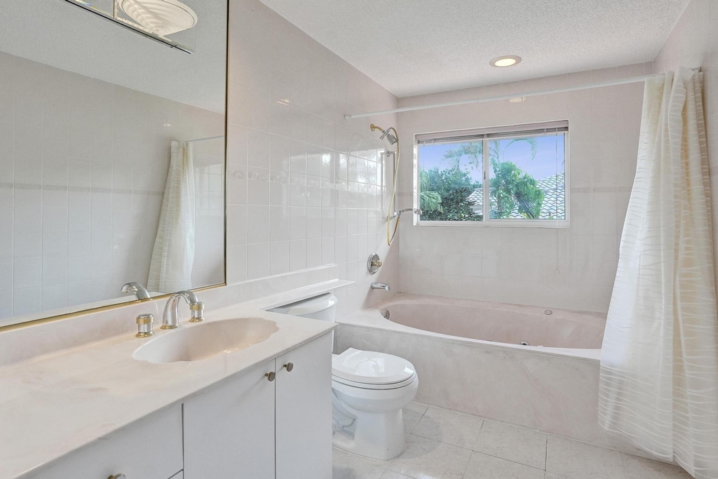 11340 Lakeshore Drive - Photo 46