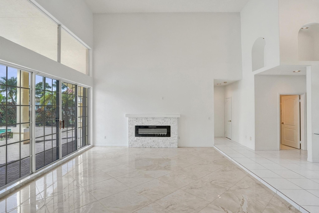 11340 Lakeshore Drive - Photo 12