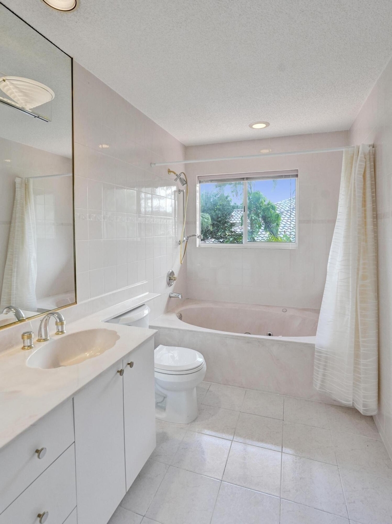 11340 Lakeshore Drive - Photo 47