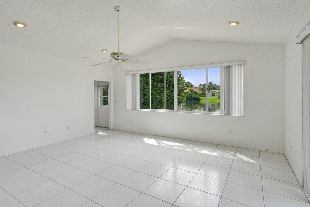 11340 Lakeshore Drive - Photo 20