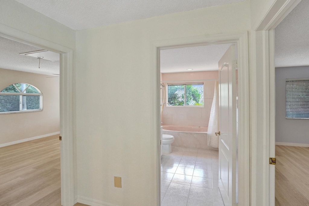 11340 Lakeshore Drive - Photo 43