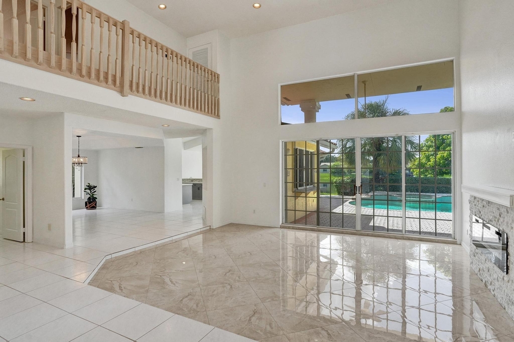 11340 Lakeshore Drive - Photo 5
