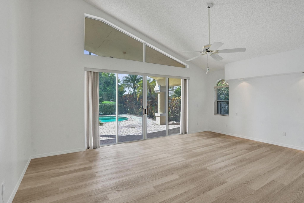 11340 Lakeshore Drive - Photo 27