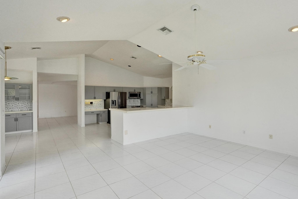 11340 Lakeshore Drive - Photo 22