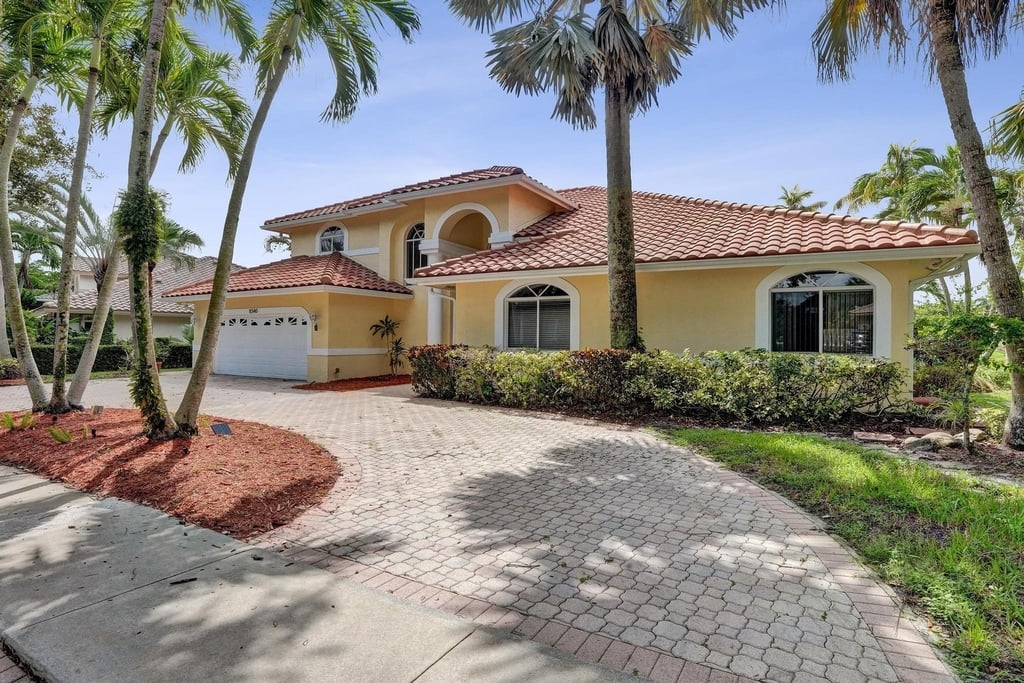 11340 Lakeshore Drive - Photo 1