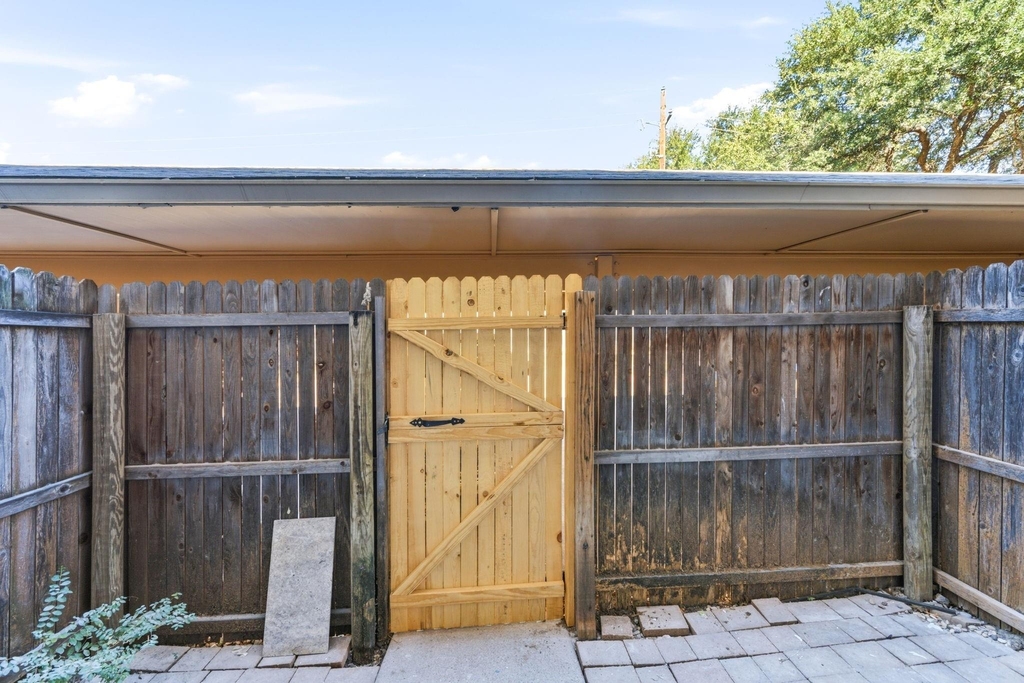 14333 Preston Road - Photo 27