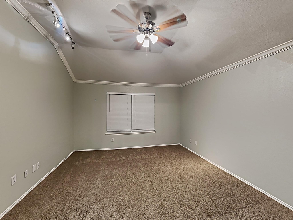 11820 Ponderosa Pine Drive - Photo 9