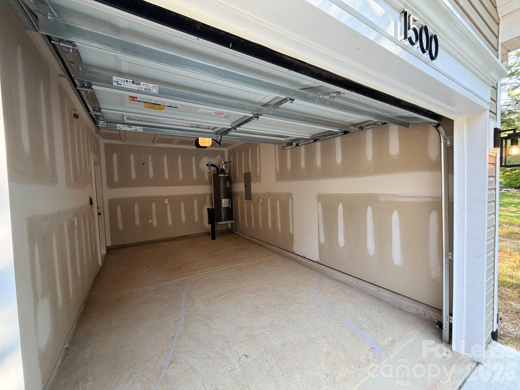 1500 Hollyleaf Avenue - Photo 20